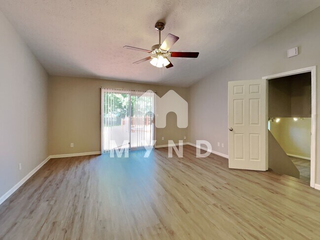Building Photo - 4224 Robertson Blvd