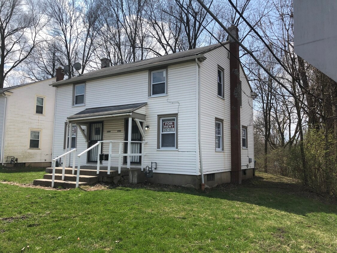 2502 Thompson Ave, Fort Wayne, IN 46807 Townhouse for Rent in Fort