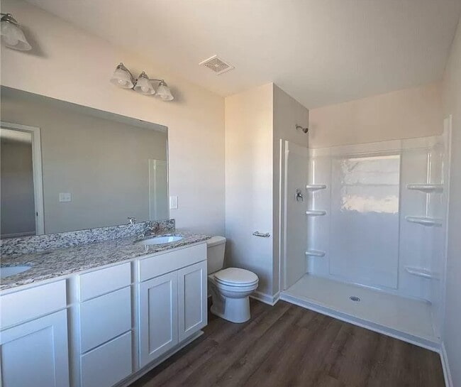 Building Photo - 232 Wimbledon Way