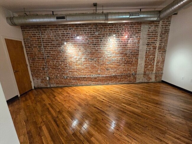 Foto del edificio - 1318 W Broad St