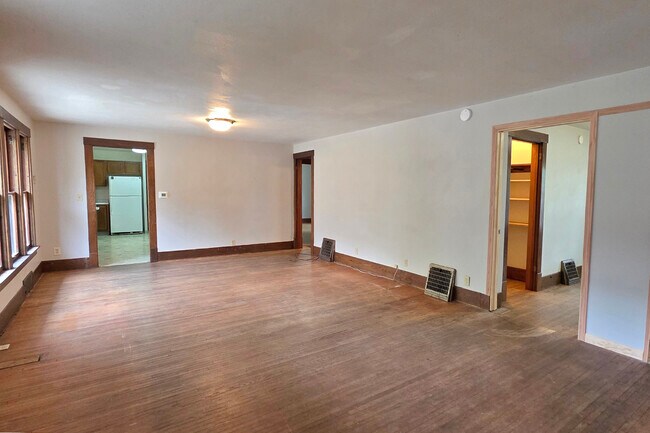 Sala de estar - 909 6th Ave