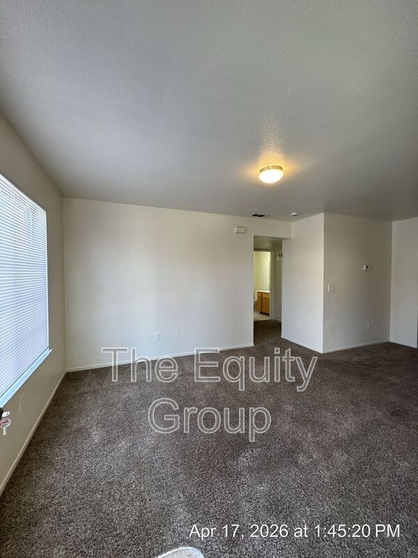 Foto del edificio - 3733 W Myrtle Ct