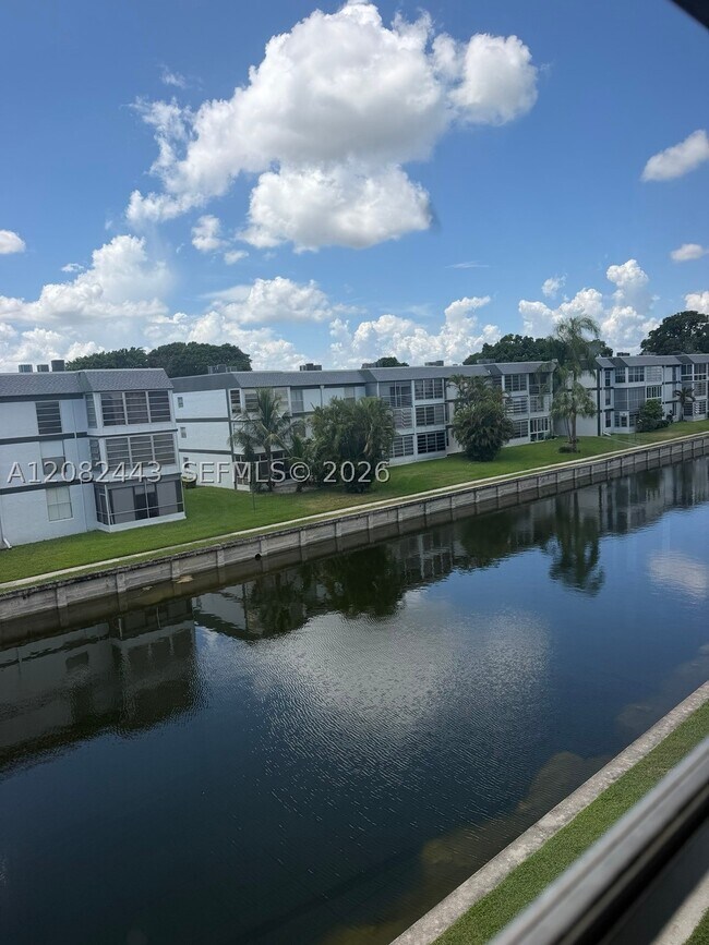 Building Photo - 8350 Sands Point Blvd