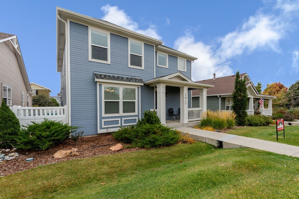 Foto principal - $2195 | 3BR/2.5BA | Dog Friendly Beautiful Home in Stetson Hills