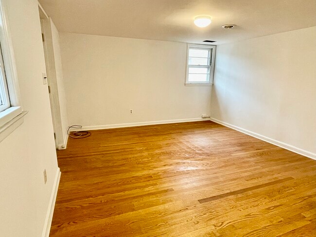 Foto del edificio - 294 Front St