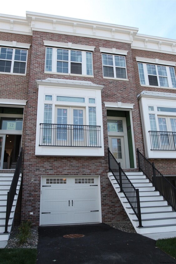 72 Belvidere Ave, Albany, NY 12203 Room for Rent in Albany, NY