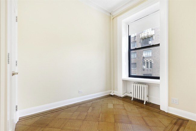 Foto del edificio - 77 Irving Pl
