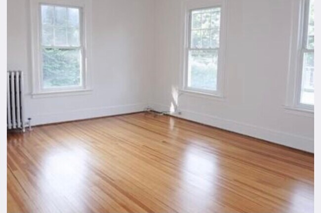 Master Bedroom - 151 Meadow St