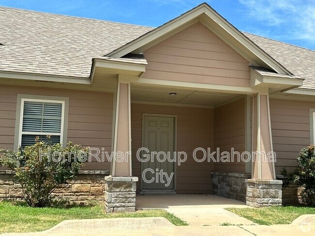 Building Photo - 1027 SW 92nd St