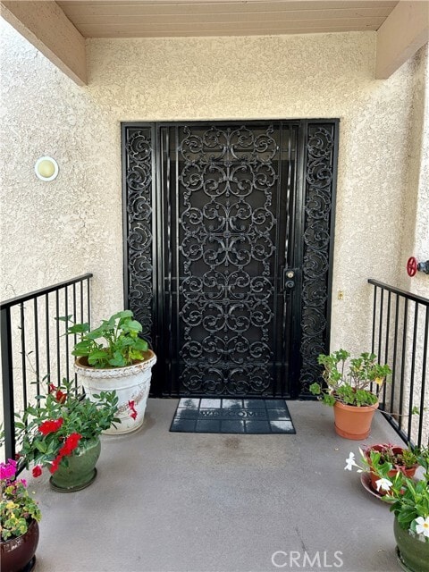 Building Photo - 5500 Paseo Del Lago W