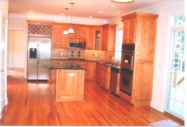 Building Photo - 6 Carla Dr