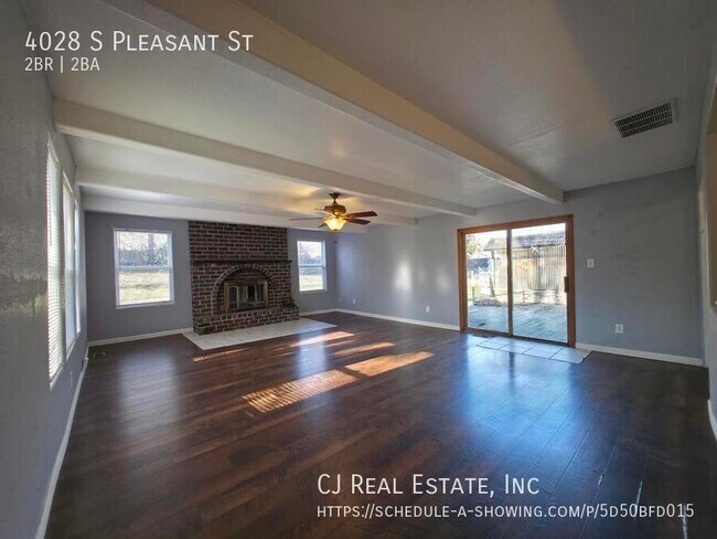 Foto del edificio - 4028 S Pleasant St