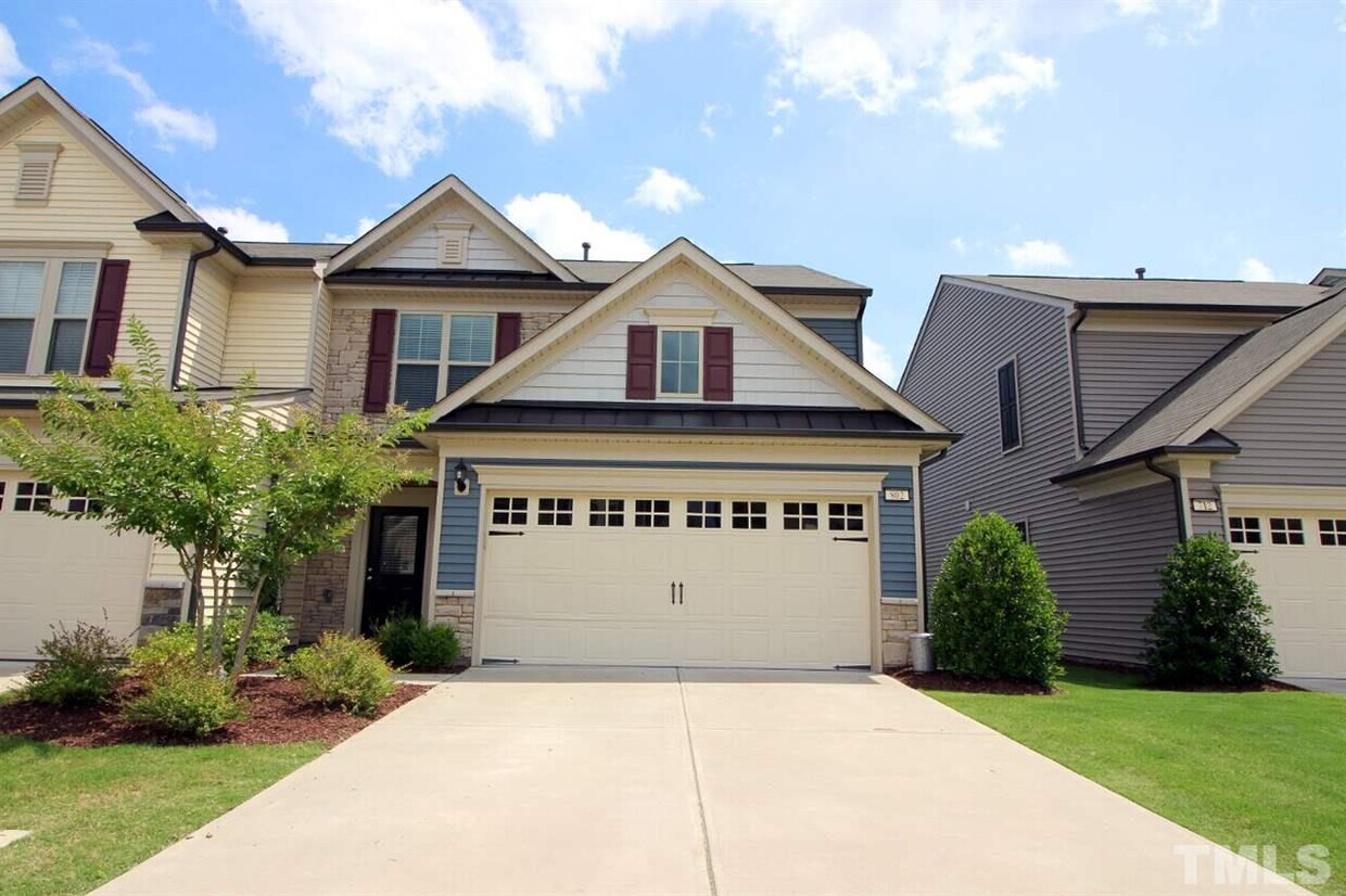 Foto principal - 802 Brier Crossings Loop