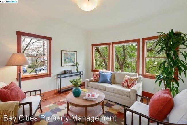 Building Photo - 4 br, 3 bath House - 2143 Woolsey Street