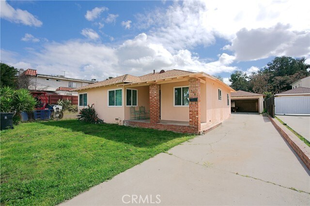 Primary Photo - 514 E Graves Ave