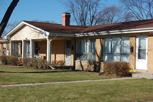 Building Photo - Autumnwood Apartments