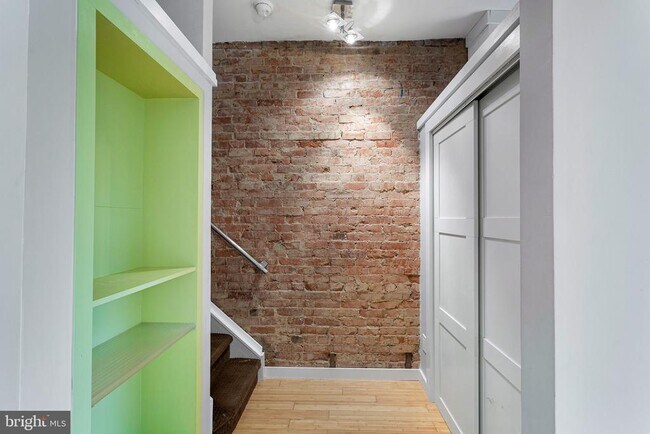 Foto del edificio - 1311 East Capitol St SE