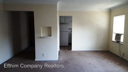 Building Photo - 3322 Hereford St