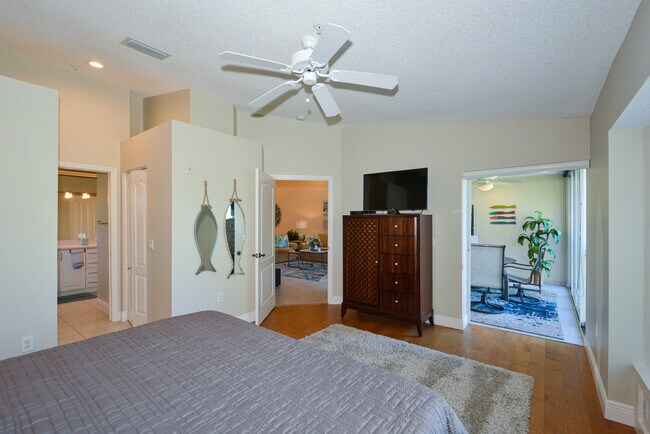Foto del edificio - 9470 High Gate Dr