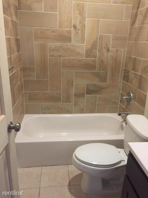 Foto del edificio - 1458 E 115th St