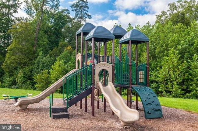 Building Photo - 8439 Devries Ln