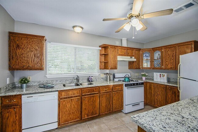 Building Photo - 9610 Maribelle Way