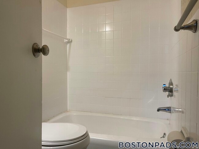 Building Photo - 53 S Huntington Ave