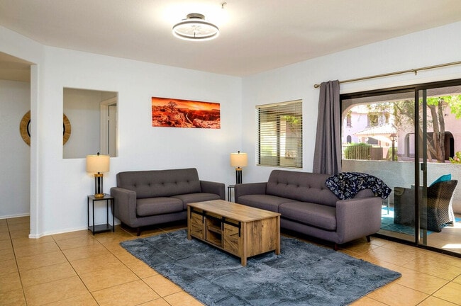 Building Photo - 9455 E Raintree Dr
