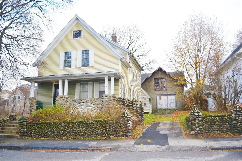 Primary Photo - 123 Mayfield St