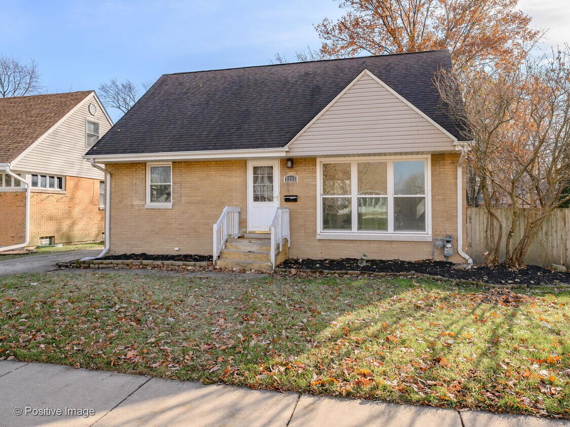 2233 Downey Rd, Homewood, IL 60430 House Rental in Homewood, IL