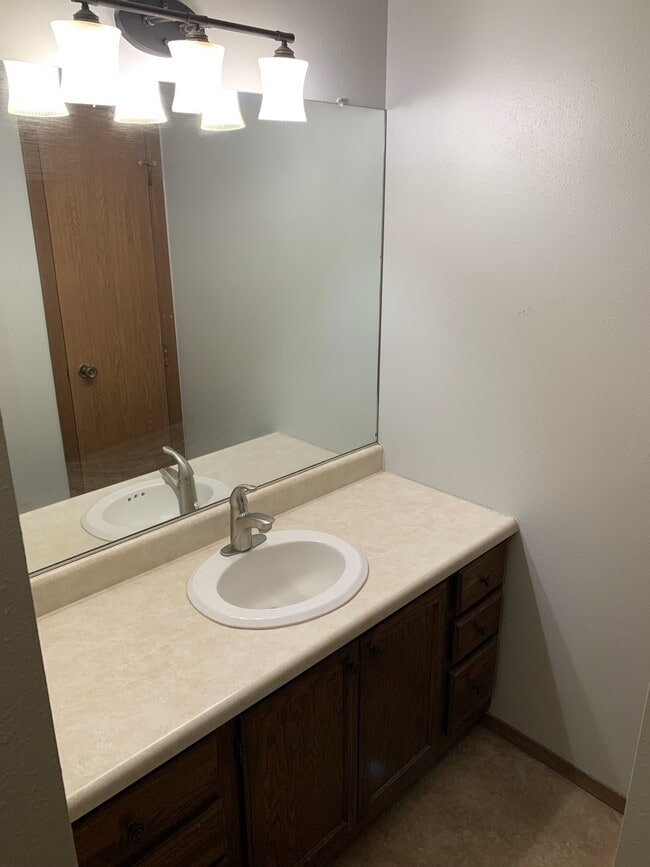 Building Photo - 4903 W Kirkwood Cir
