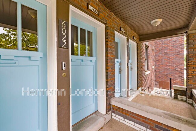 Foto del edificio - 6022 Dewey Ave