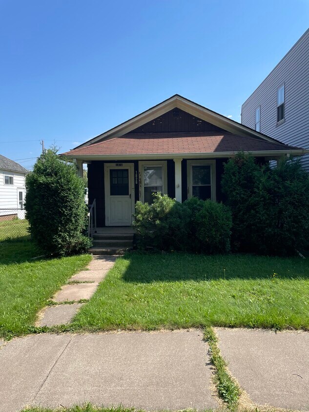 1826 Maryland Ave, Superior, WI 54880 House for Rent in Superior, WI
