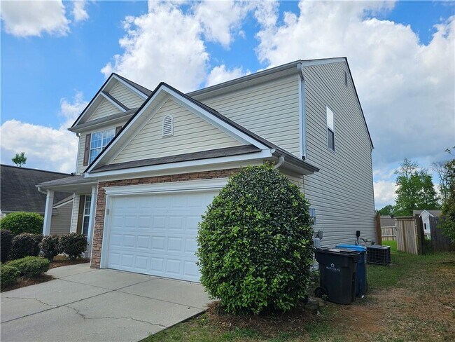 Foto del edificio - 819 Clairidge Elm Trail SW