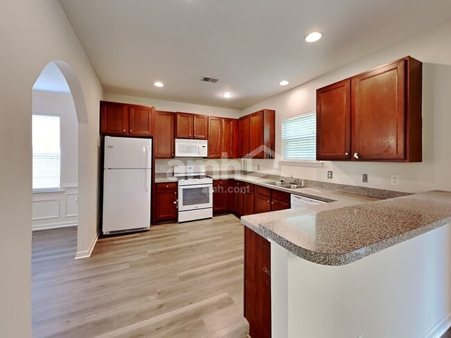 Building Photo - 1637 Bradmere Ln