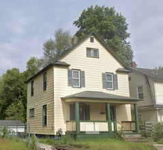 Building Photo - 915 Neland Ave SE