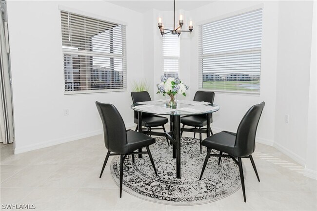 Foto del edificio - 5583 Double Eagle Cir