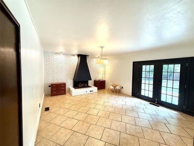 Foto del edificio - 8809 N Kensington Rd