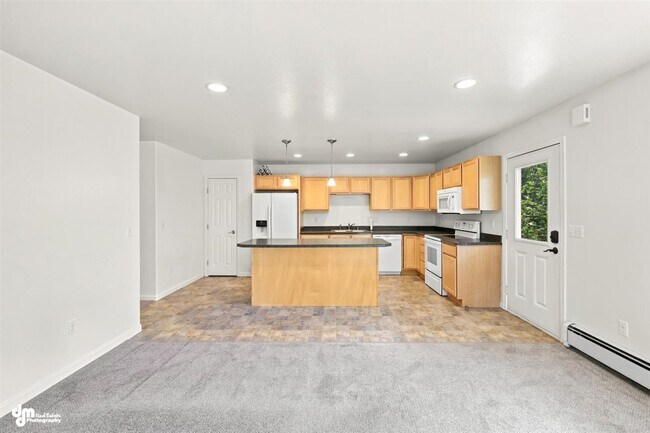 Foto del edificio - 6101 W Lombard Cir