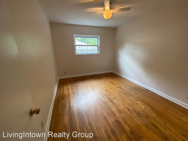 Building Photo - 401 Clifton Rd