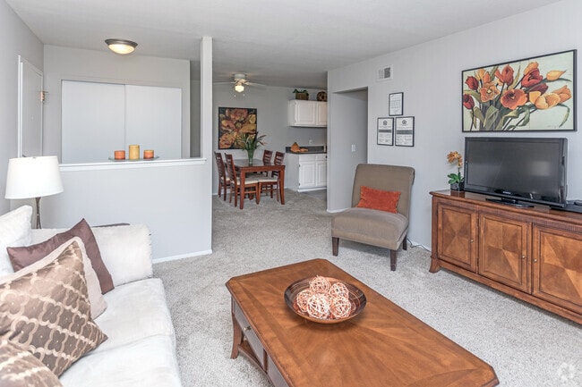 Interior Photo - Essex At Hampton