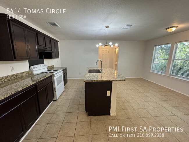 Building Photo - 5414 Tomas Cir.