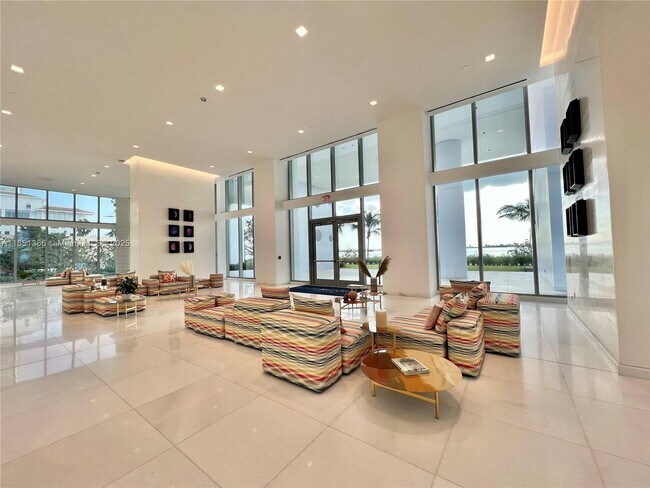 Foto del edificio - 700 NE 26th Terrace