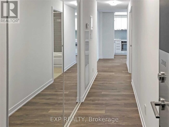 Building Photo - 87 Peter St