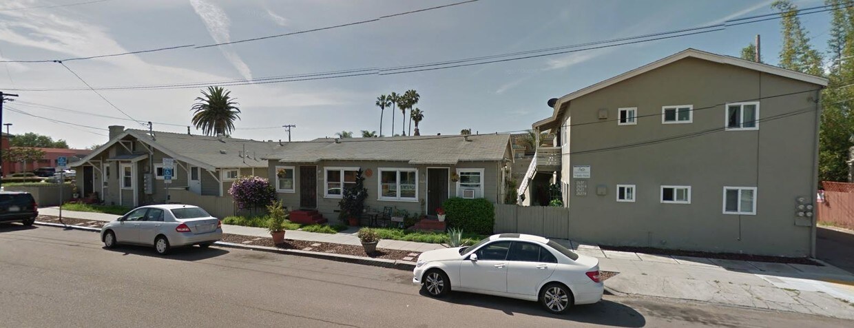 Primary Photo - 2623 Monroe Ave