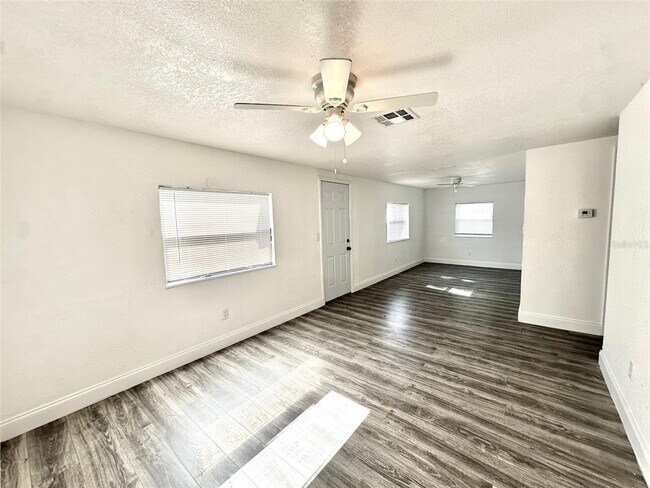 Foto del edificio - 3905 54th Ave N