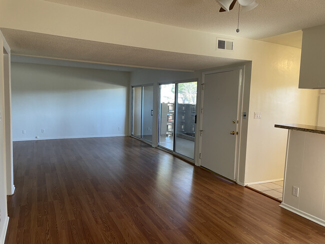 8201 W Manchester Ave, Playa del Rey, CA 90293 - Apartments in Playa ...