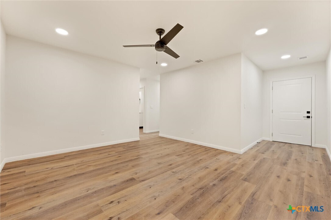 Foto del edificio - 317 Mill St