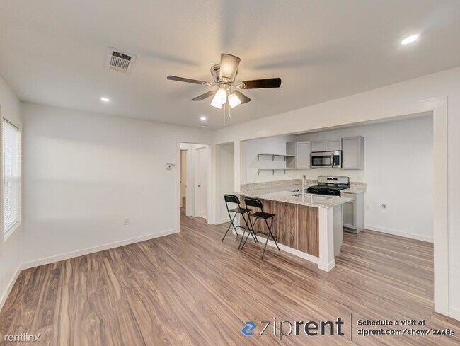 Building Photo - 1 br, 1 bath House - 218 Arvin St, Bakersf...