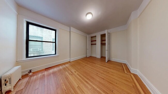 Photo - 656 W 204th St (New York, NY) Apartment